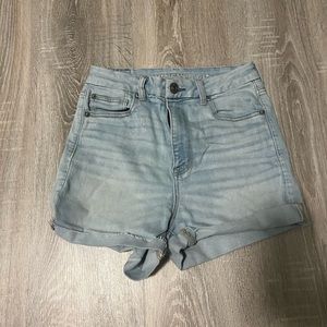 American Eagle Curvy High Rise Shortie Jean Shorts Size 8